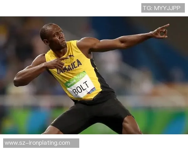 足球明星挑战100米短跑速度极限展现运动员的多才多艺与竞技精神 足球明星挑战100米短跑速度极限展现运动员的多才多艺与竞技精神