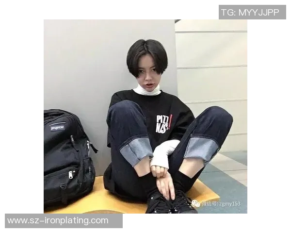 足球明星短发发型精选展示时尚潮流与个性魅力的完美结合 足球明星短发发型精选展示时尚潮流与个性魅力的完美结合